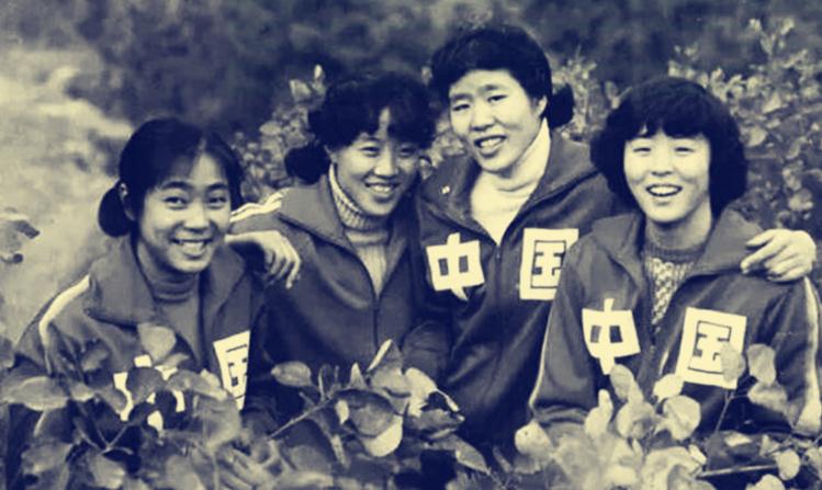 "笑面黑娃"梁艳:女排5连冠功臣,师从袁伟民,退役后经商身家过亿