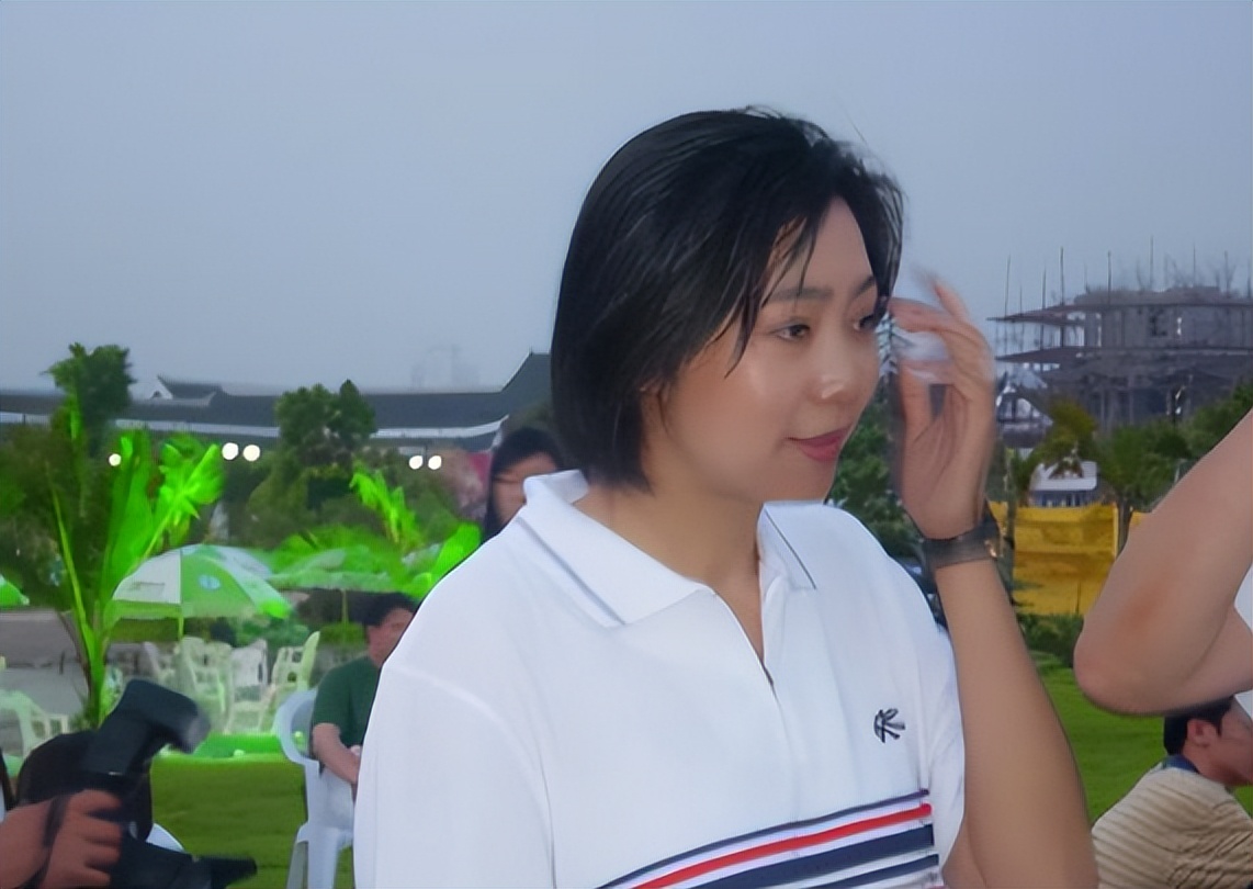 女排“五冠王”梁艳：师从袁伟民，嫁给球迷只是为了爱情