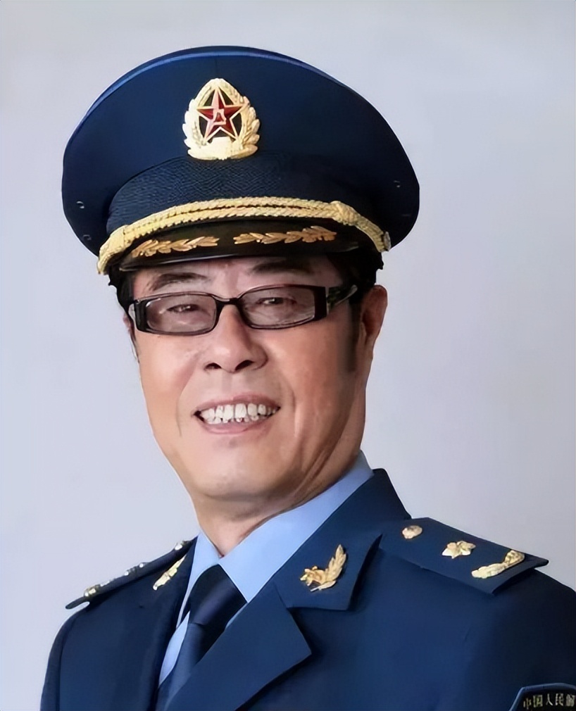 女排“五冠王”梁艳：师从袁伟民，嫁给球迷只是为了爱情