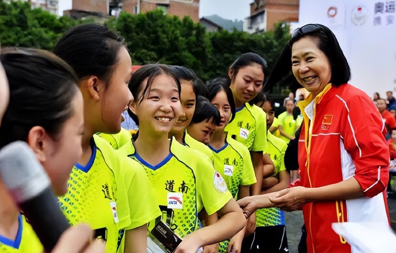 女排“五冠王”梁艳：师从袁伟民，嫁给球迷只是为了爱情