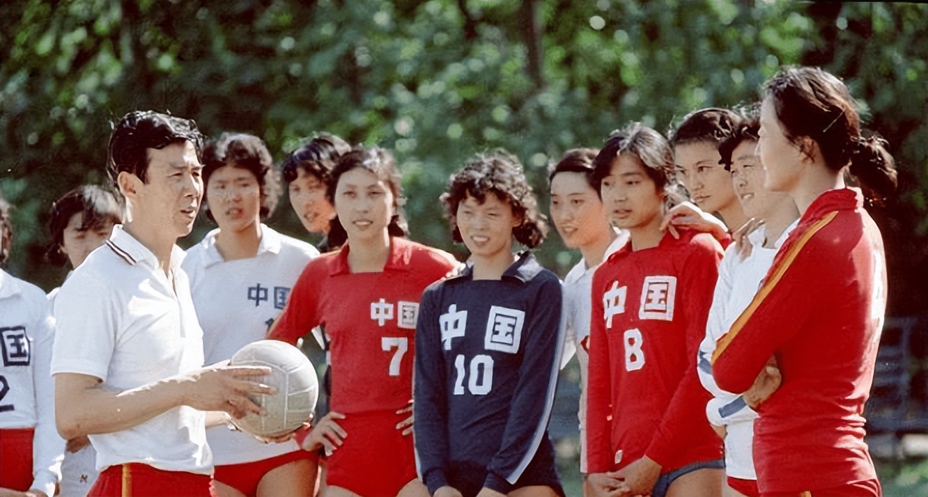 女排“五冠王”梁艳：师从袁伟民，嫁给球迷只是为了爱情
