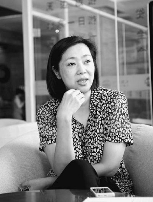 梁艳：中国女排唯一5连冠，退役后经商赚上亿，女儿亦是人中龙凤