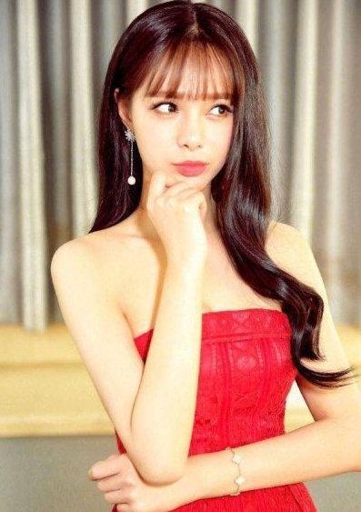 张若昀唐艺昕婚礼伴郎伴娘团阵容曝光 唐艺昕这点很有心机
