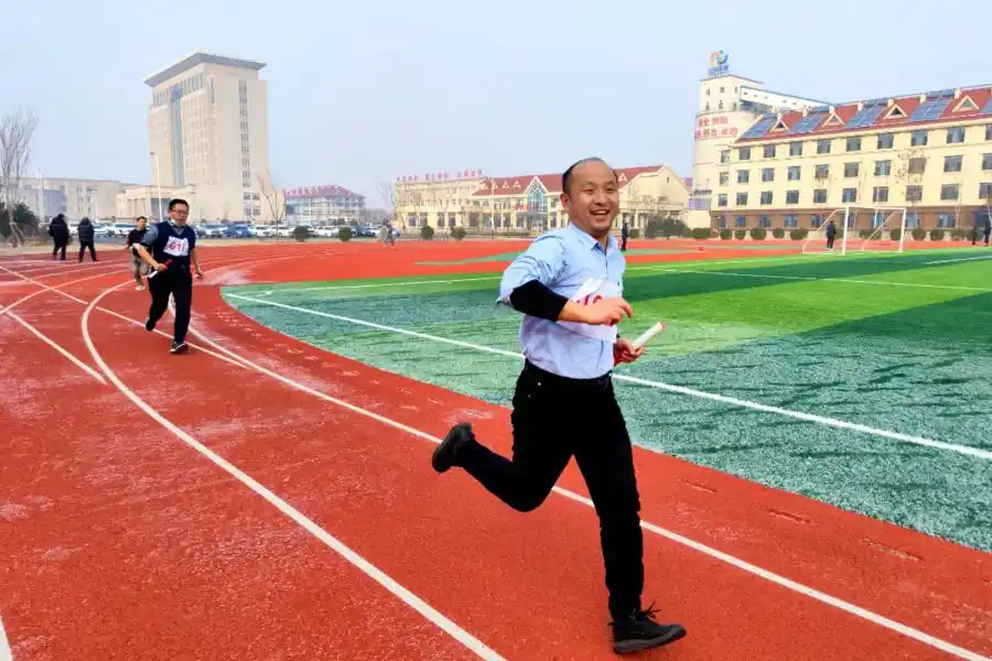 国企贺新年丨山东能源：让新年的阳光 温暖每一个前行的你我