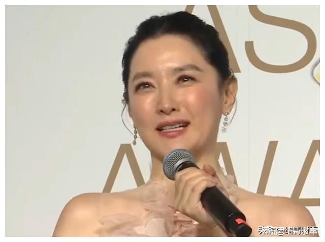 这一夜，久未露面的范冰冰杀疯了！依旧女王范十足艳压群芳