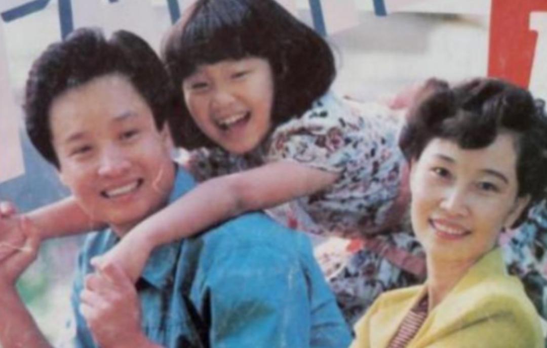 登上春晚12次后，他突然隐退，陪妻抗癌32年：他们的爱情，打脸娱乐圈多少人？