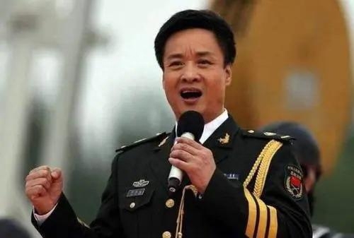 “小白杨”阎维文：25岁娶初恋，陪女子抗病15年，相濡以沫39年