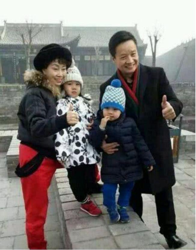 “小白杨”阎维文：25岁娶初恋，陪女子抗病15年，相濡以沫39年