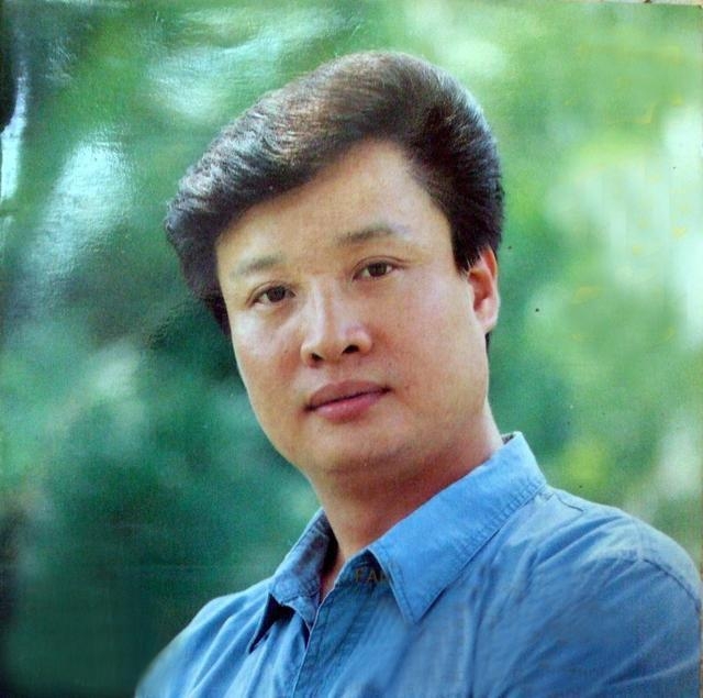 “小白杨”阎维文：25岁娶初恋，陪女子抗病15年，相濡以沫39年