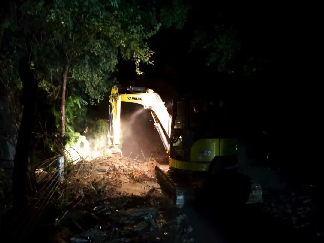 【汛期交通】北京市全力应对强降雨 密云、怀柔、延庆公路抢通进行时