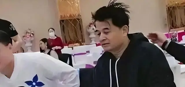 曝毕福剑是正常退休！没有陋居农村开三轮，目前有两个赚钱项目