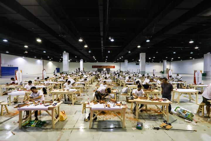 “御乾堂红木杯”2018年东阳市红木家具行业十大新闻