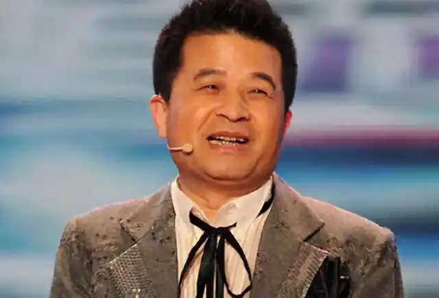 曝毕福剑是从央视正常退休！否定定居农村养鸡，目前有俩赚钱项目