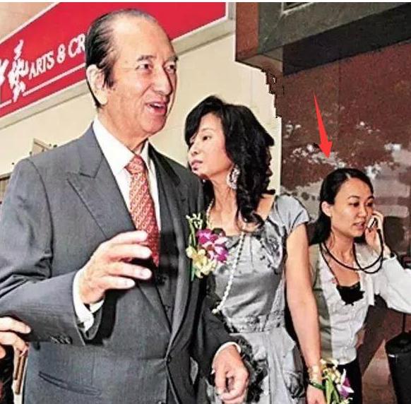 给赌王擦身受宠，带2亿嫁妆找老实人的五太郑咏诗，现状如何