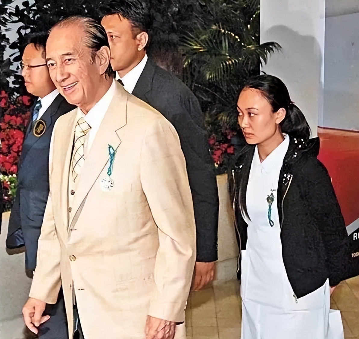 给赌王擦身受宠，带2亿嫁妆找老实人的五太郑咏诗，现状如何