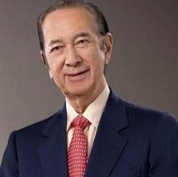 郑咏诗给何鸿燊“擦身子”赚到一个亿，转身嫁给初恋，生活幸福