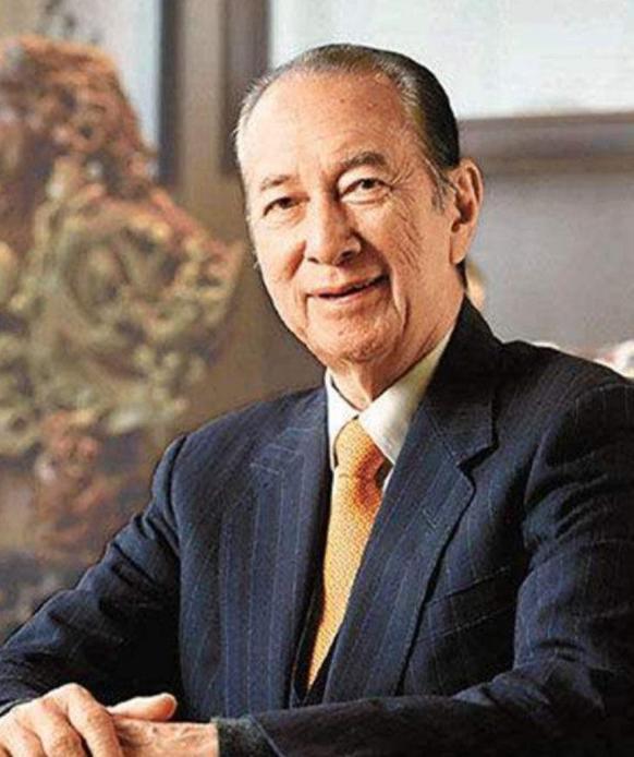 郑咏诗给何鸿燊“擦身子”赚到一个亿，转身嫁给初恋，生活幸福