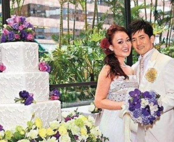 郑咏诗给何鸿燊“擦身子”赚到一个亿，转身嫁给初恋，生活幸福