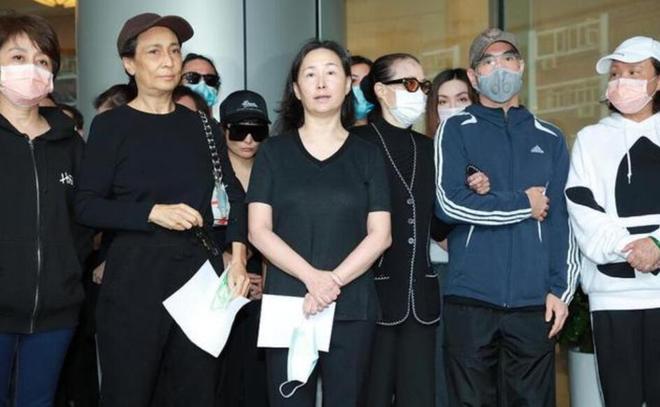 当年差点成为“五太”的郑咏诗，如今怎么样了？