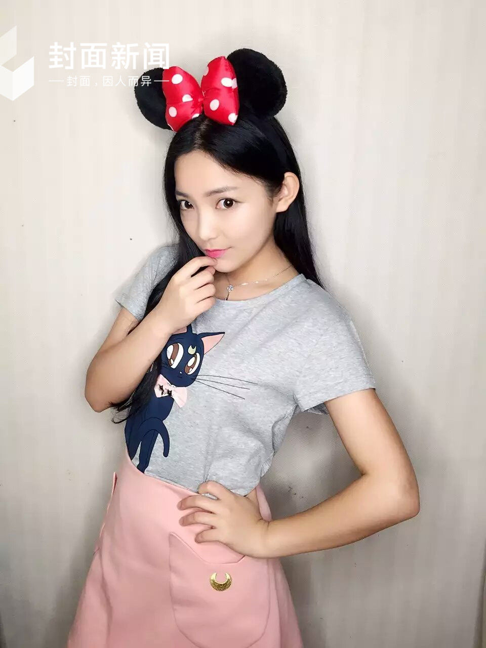 独家！“最美老板娘”真人出镜，闺蜜照怎么拍才美？