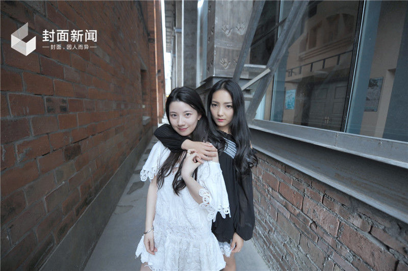 独家！“最美老板娘”真人出镜，闺蜜照怎么拍才美？