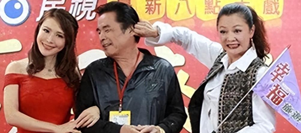 影帝雷洪：娶6个老婆，一人7万零花钱，生8个孩子，如今被抛弃