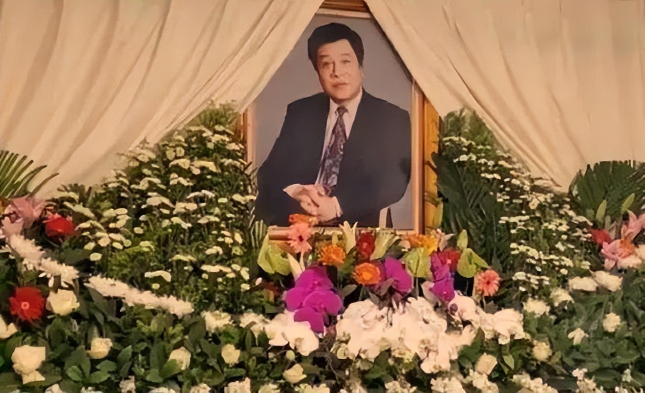 21年前诬告赵忠祥，用自身清白当赌注的饶颖，如今过得怎么样？
