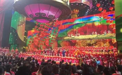 连续霸屏春晚19年的“笑脸哥”是何原因缺席春晚？现在咋样了？