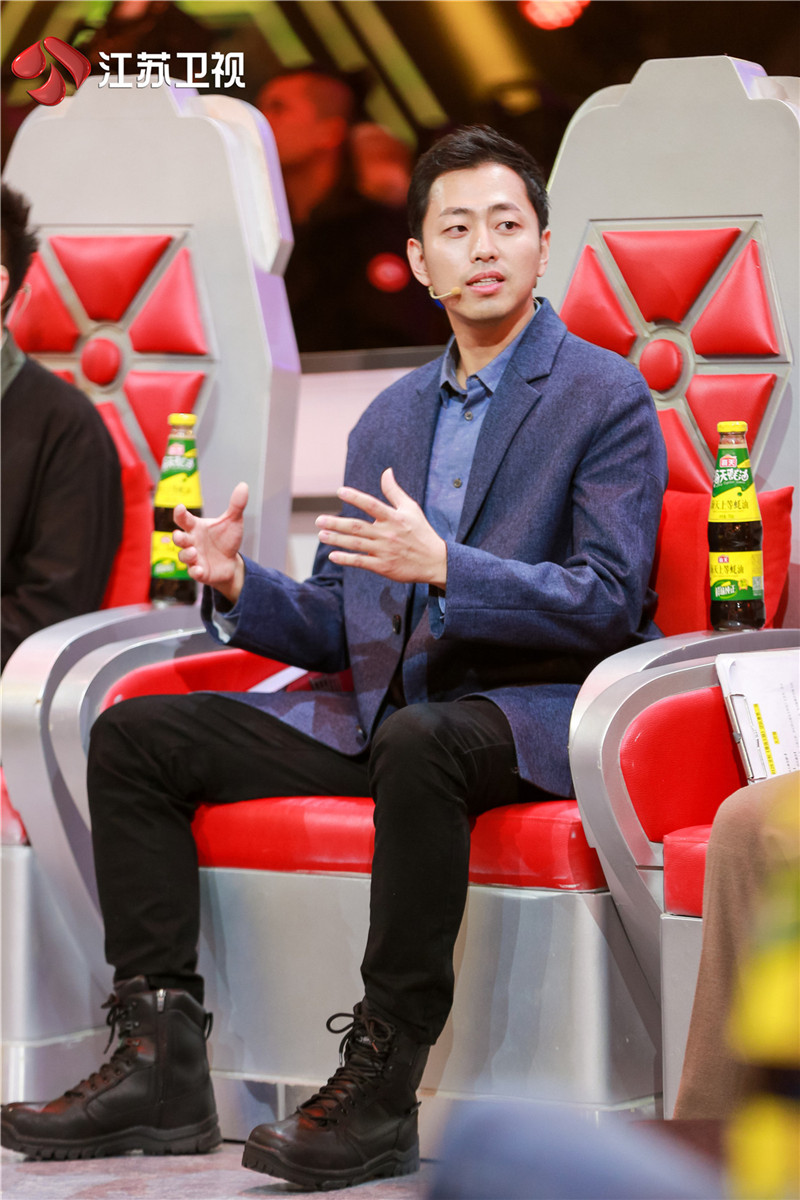 【最强大脑】王峰最终获中国战队队长 水哥俯身鞠躬引队员观众集体泪崩