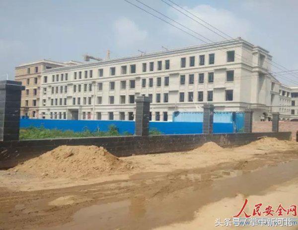 河北邢台南和县某村新建学校玩猫腻