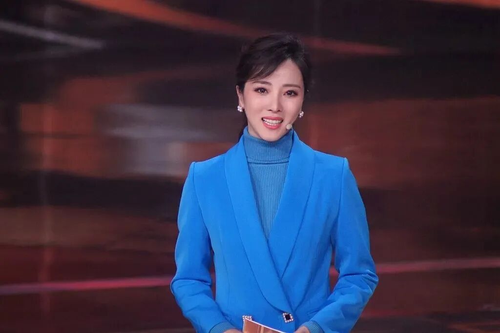 这群主持人，不愧是国内审美天花板！