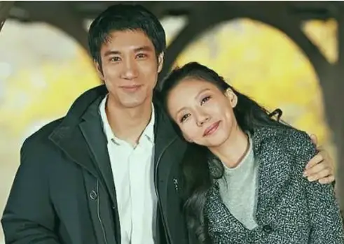 王力宏被曝离婚，“宠妻”人设崩塌：果然，我们都被他骗了…