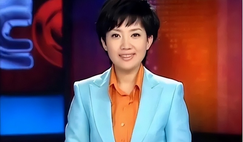 央视美女主持人王端端：嫁给同行丈夫很幸福，直播时落泪被质疑