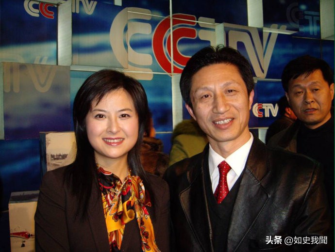 张泉灵：嫁大她18岁的丈夫李铁，辞职央视后，做投资实现财富自由