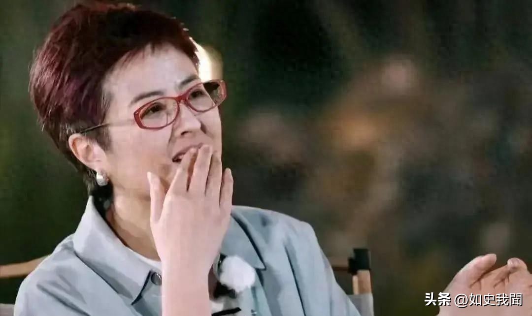 张泉灵：嫁大她18岁的丈夫李铁，辞职央视后，做投资实现财富自由