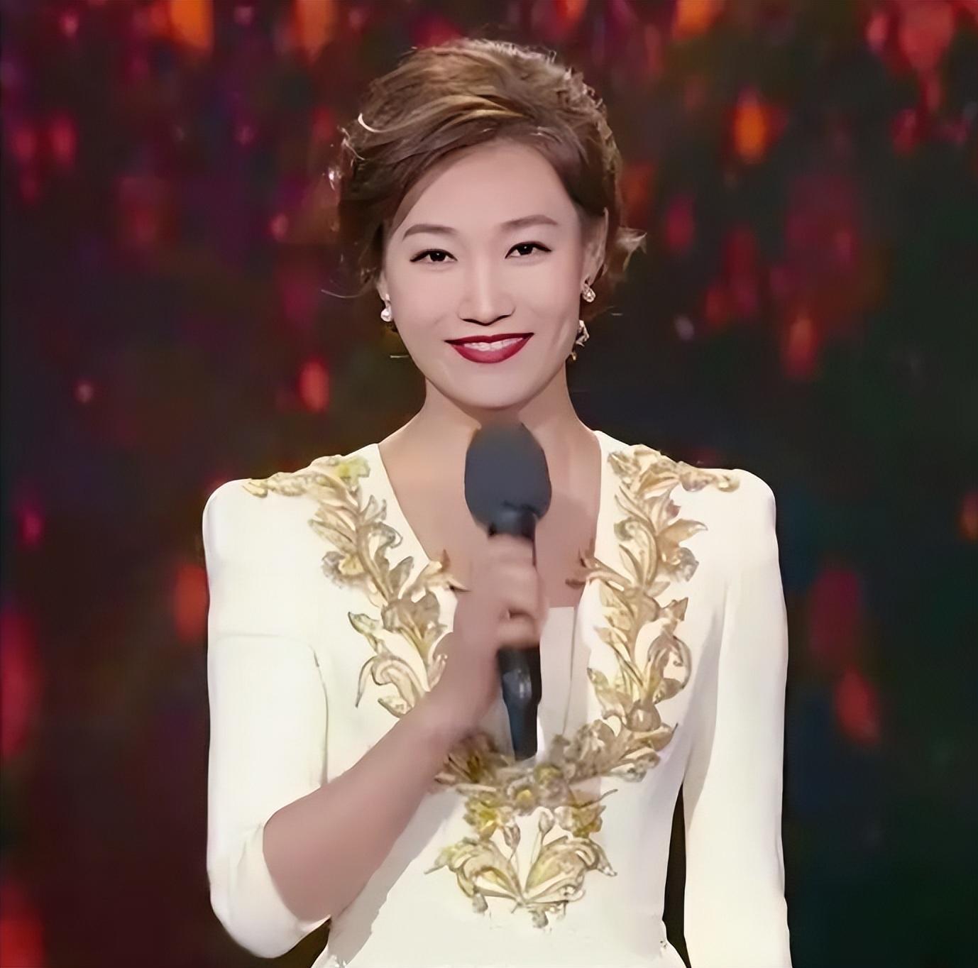 深受观众们欢迎来自东北的十位央视美女主持人