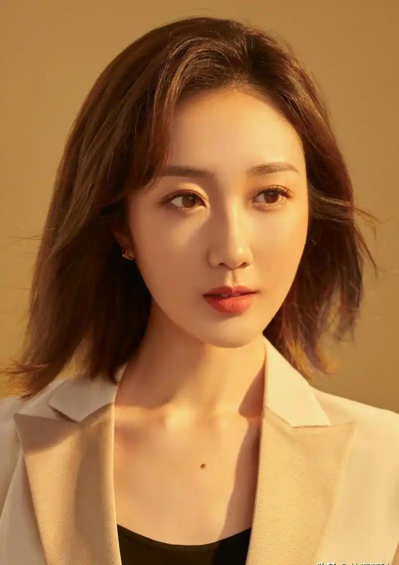 深受观众们欢迎来自东北的十位央视美女主持人