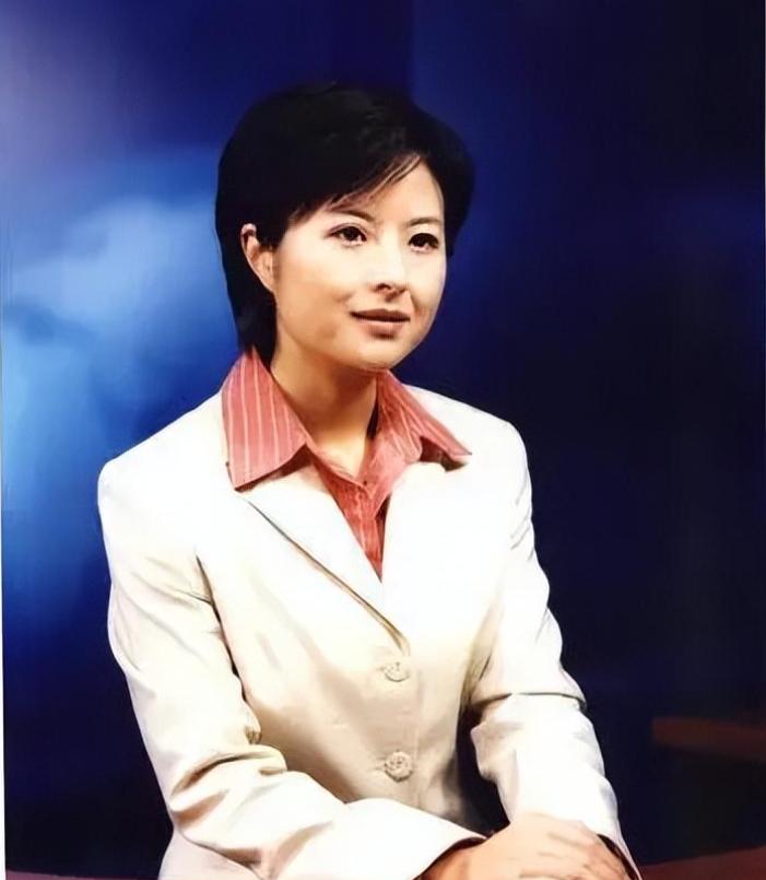 张泉灵传奇：2002战地阿富汗，浴火重生，她如何用镜头书写真相？