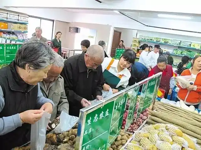 你家门口的生鲜店黄了？别担心，新开的更多｜就关心买菜让挑不