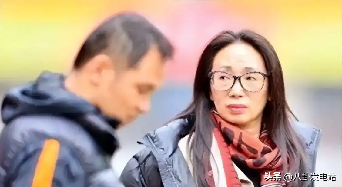 黑龙江女首富戴秀丽，123亿身家却被离婚，丈夫称受够了奢侈生活