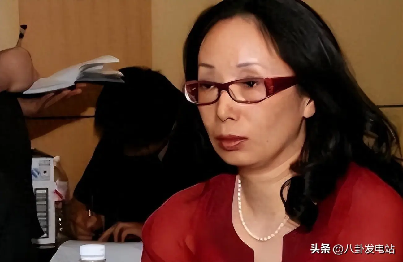 黑龙江女首富戴秀丽，123亿身家却被离婚，丈夫称受够了奢侈生活