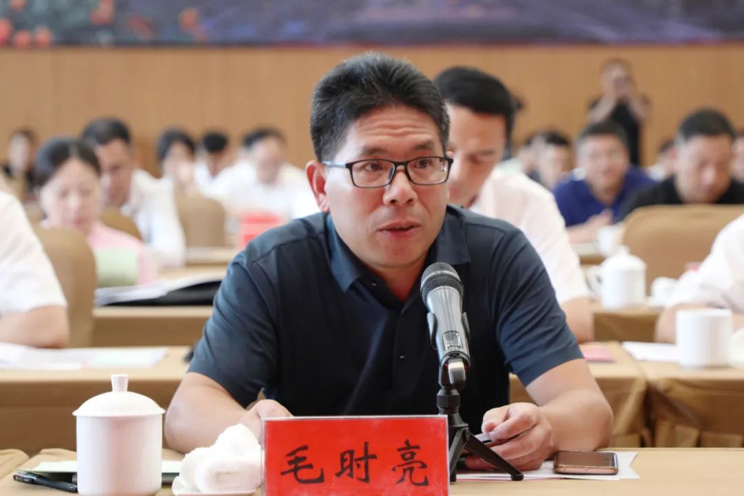 主攻“一千双百”三大跃升行动·以重大项目谋划推动黄岩发展裂变赶超擂台系列赛(首赛)举行