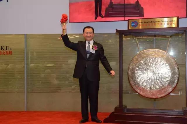 “股债”惊现大跌，院线第一股市值蒸发66亿，万达出什么事了？