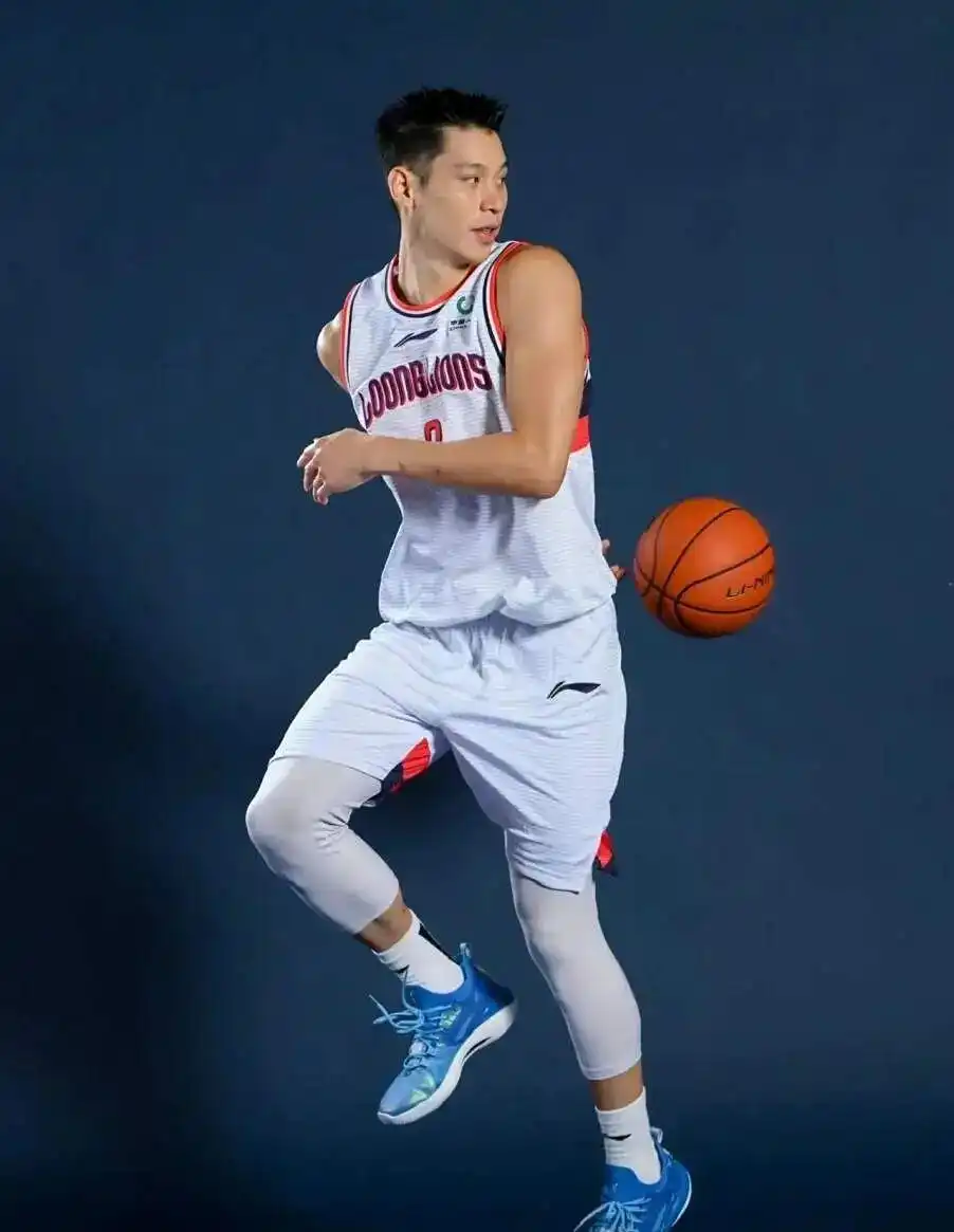 林书豪退役！15年赚多少？