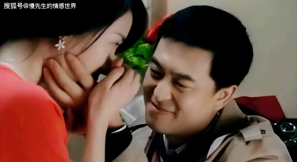 《蜗居》原著：宋思明为妻子准备的“蓝色药丸”，扯下婚姻遮羞布