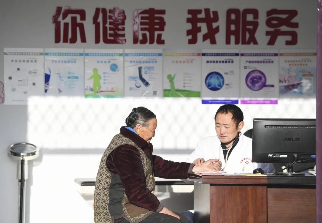 百年梦圆照此心——以习近平同志为核心的党中央引领全面建成小康社会纪实