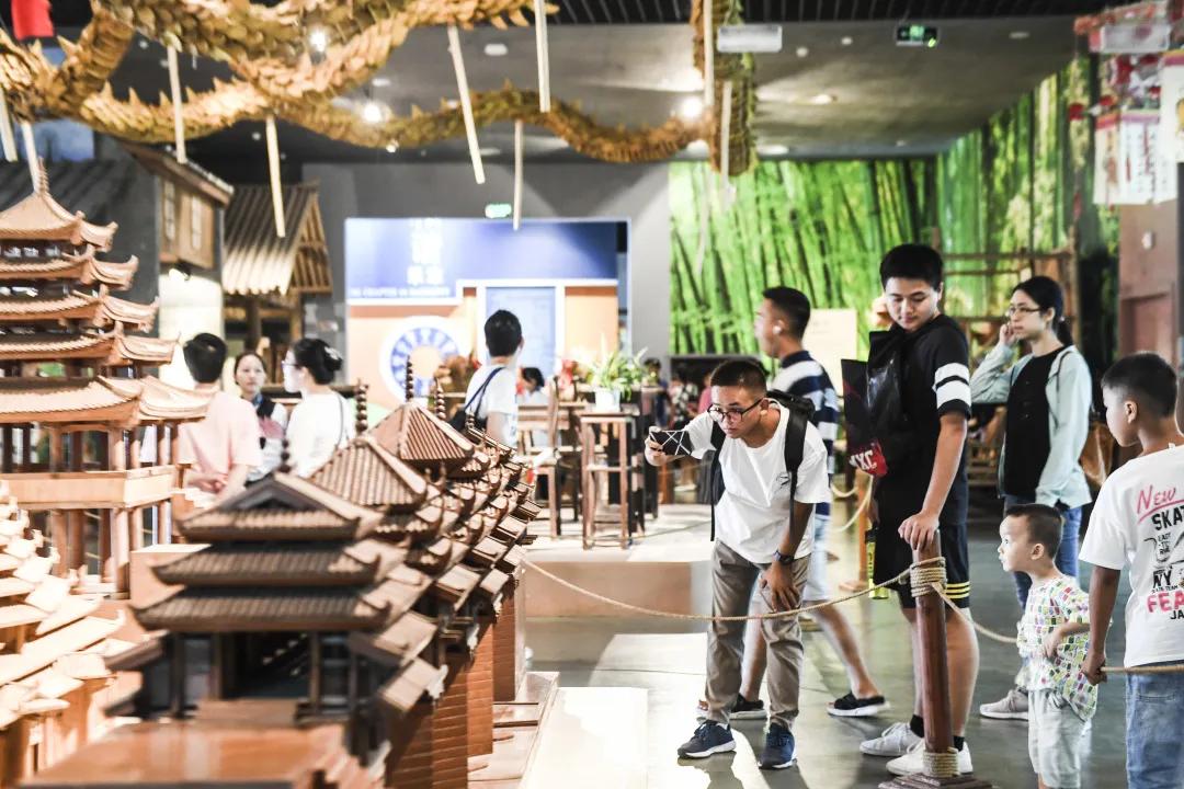 百年梦圆照此心——以习近平同志为核心的党中央引领全面建成小康社会纪实