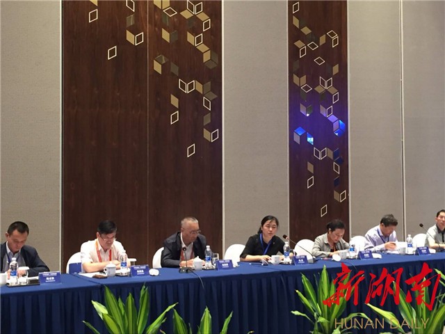 四省会城市科技局长圆桌“碰”思想