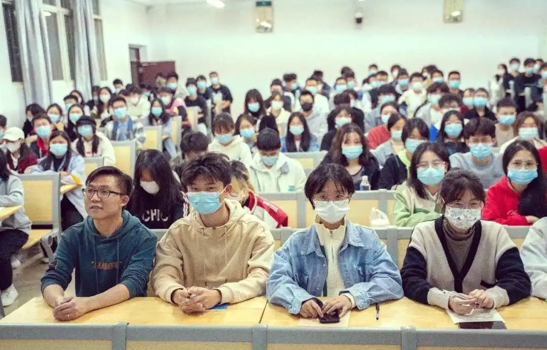 掌握新闻稿写作要点：结构、要素与技巧