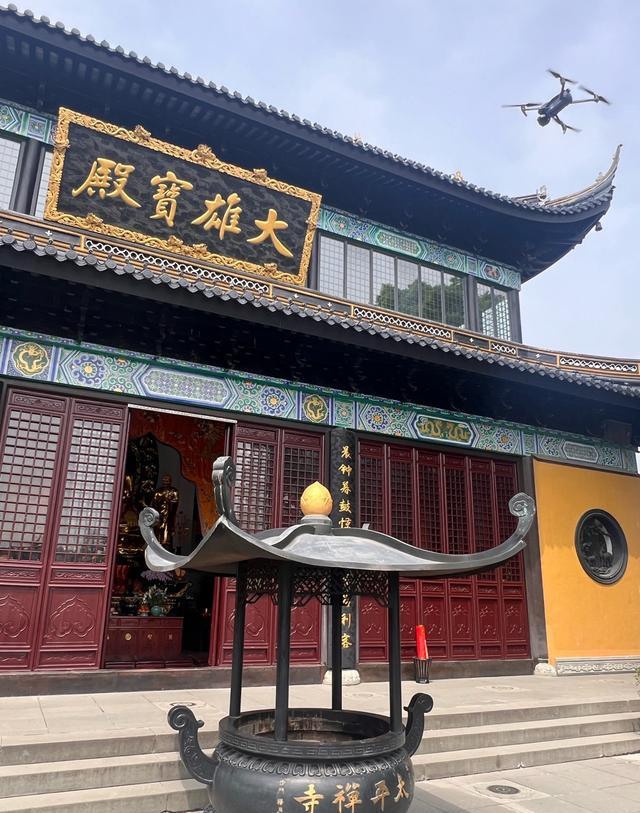我是芜湖人，去了趟江苏扬中，实话实说：扬中比网上评价的还要好
